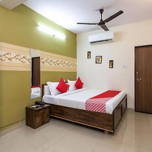 Hotel O Apple Tree